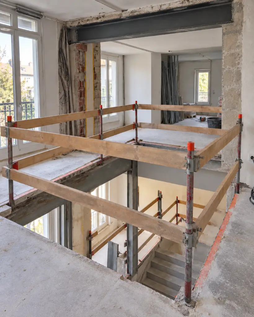 Création d'une trémie d'escalier avec chevêtre entre deux niveaux